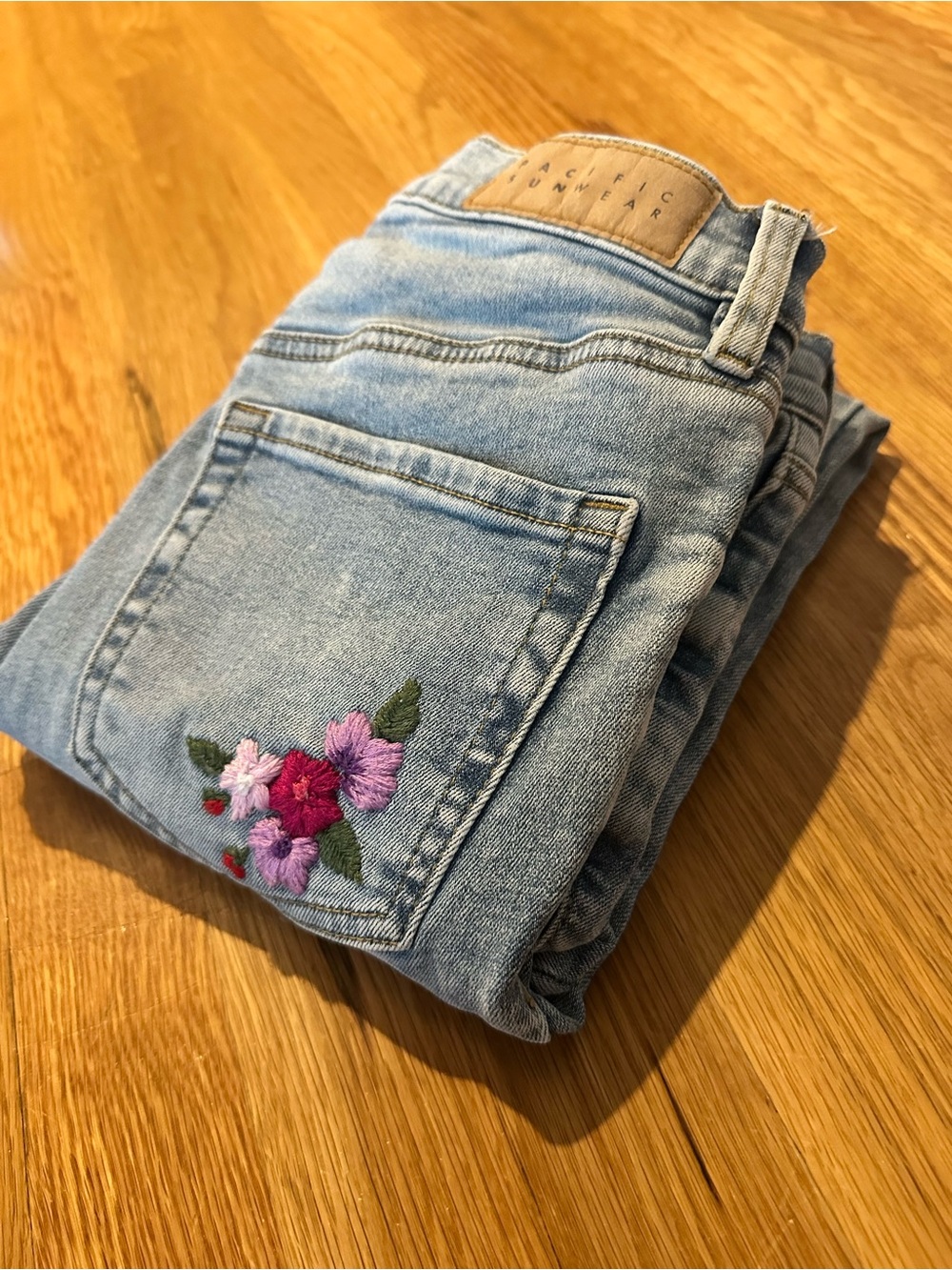 PacSun Light Wash Stretch Vintage Skinny Jeans | Hand Embroidered | Size 23